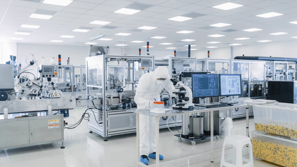 The facility supports a broad spectrum of cell therapy product manufacturing. Credit: Gorodenkoff / Shutterstock.com.
