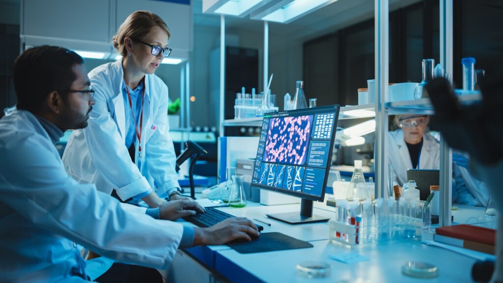Female,Research,Scientist,With,Bioengineer,Working,On,A,Personal,Computer